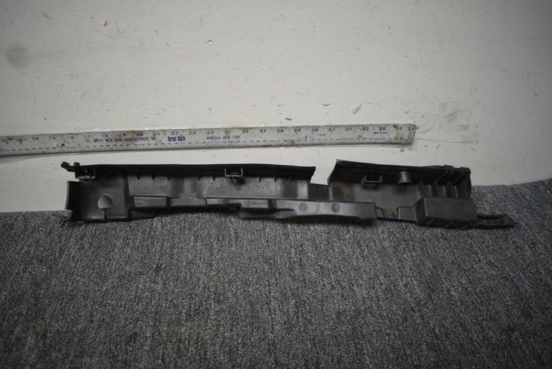 2011-2018 INFINITI QX56 FENDER DRIP COVER FACTORY OEM