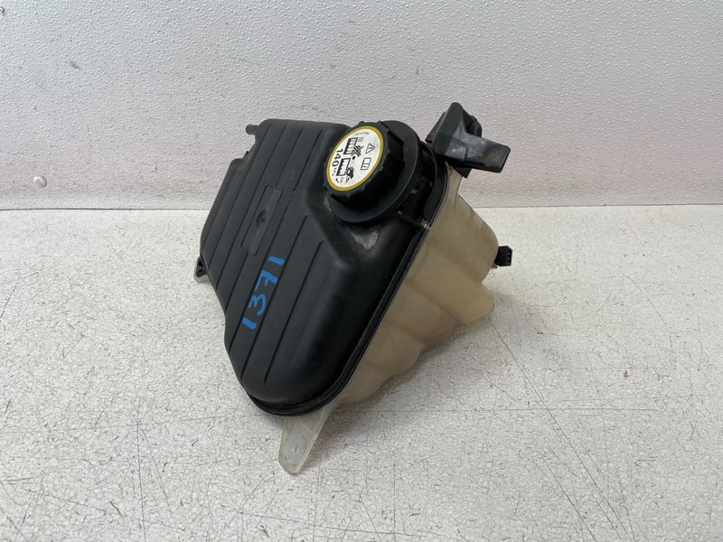2013 2014 2015 Jaguar XF Radiator Coolant Overflow Reservoir Tank 2.0L 1371 OEM