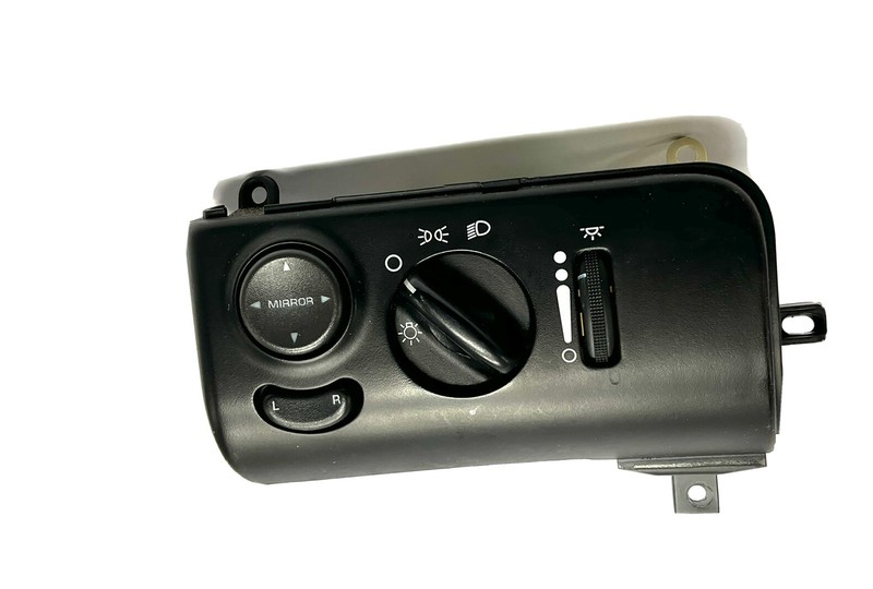 S2299 Genuine CARQUEST Headlight Switch w/ Dash Trim attached xref# DS-1028