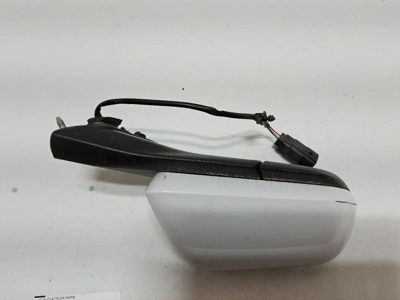 2015-2018 Ford MUSTANG Passenger Side View Mirror Power w/o Heat w/o Signal