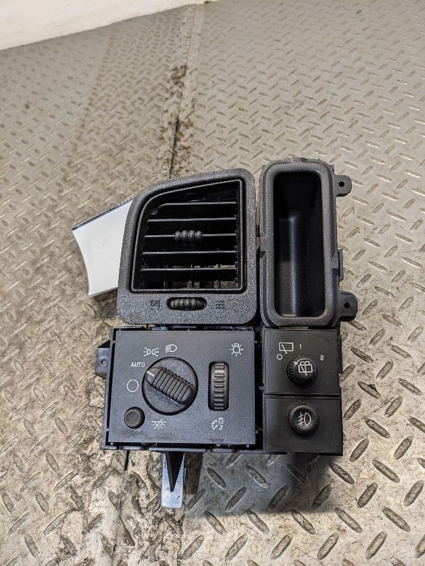 99-06 NBS GM DASH LIGHT LAMP SWITCH MOUNTING VENT ASSEMBLY 15034164 Fog1173687