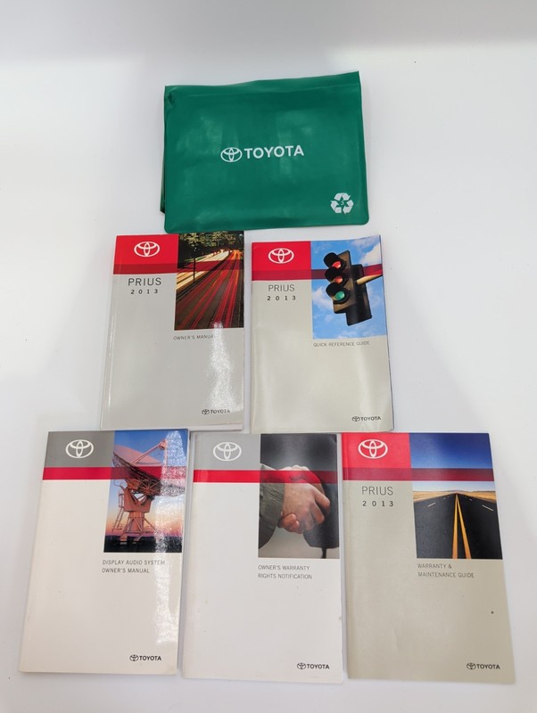 2013 Toyota Prius Owners Manual W/ Audio Display System & Case
