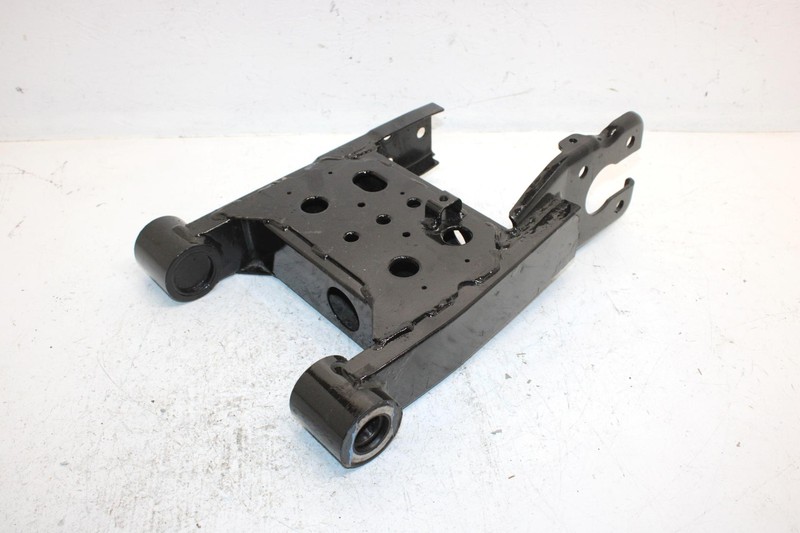 2001 Polaris Magnum 325 Oem Swingarm 1541577 AP98