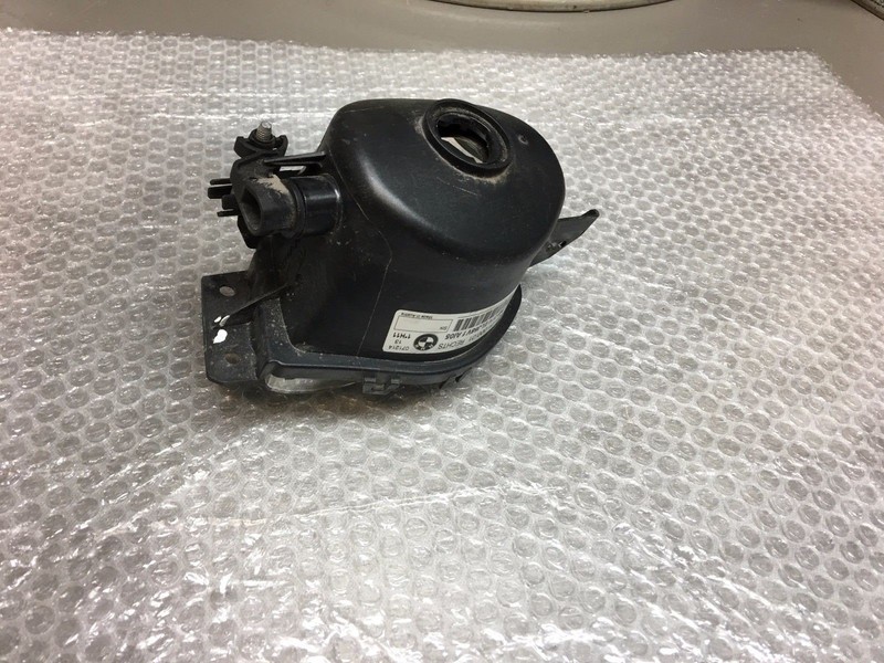 BMW OEM E63 E64 645 650 04-07 FRONT BUMPER LEFT DRIVER SIDE FOG LIGHT LAMP