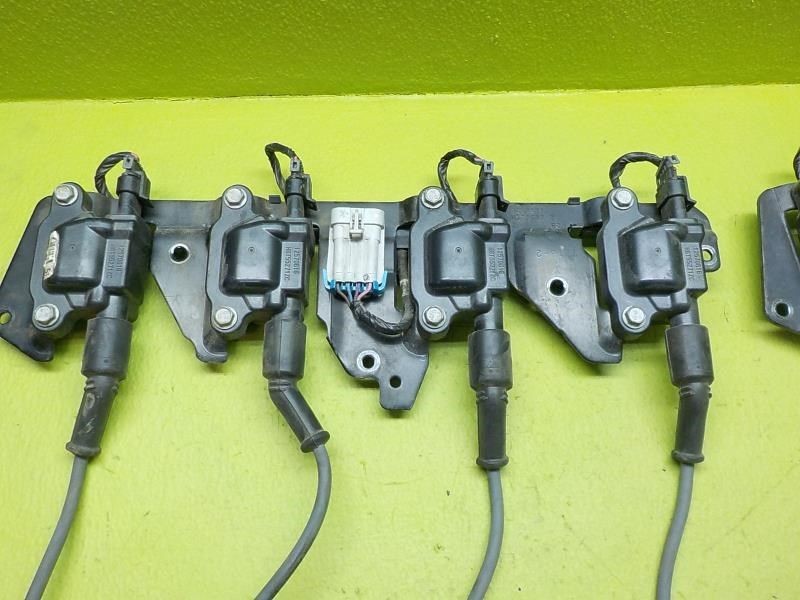 07-13 Chevrolet Silverado 1500 4.8L 5.3L Engine Coil Square Shape OEM 12570616