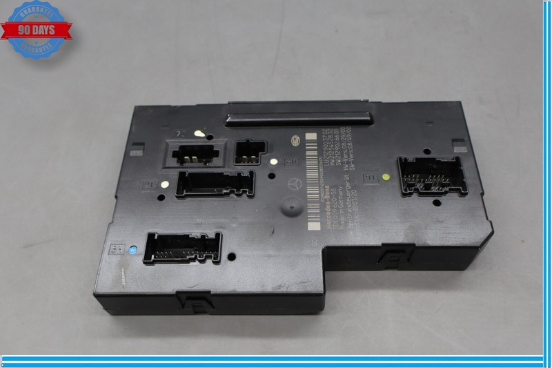 10-11 Mercedes W207 E350 E550 Rear SAM Module Fuse Box Relay 2129003702 OEM