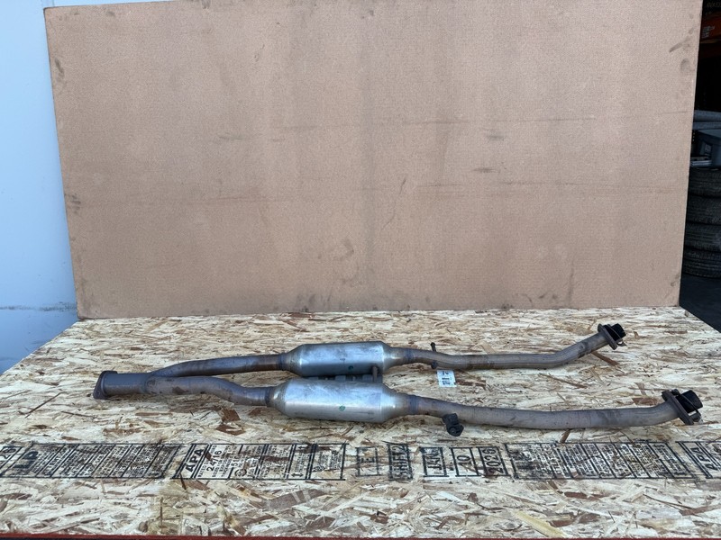 INFINITI Q60 2017-2022 OEM MUFFLER EXHAUST MID PIPE TUBE SILENCER ASSEMBLY