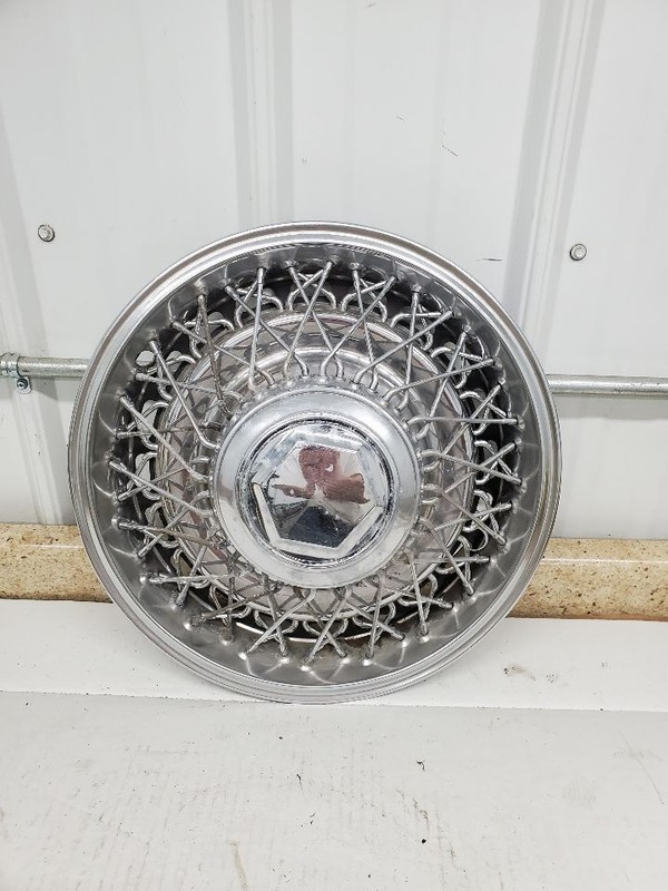 Wheel Cover HubCap Wire Type Fits 79-84 DIPLOMAT 277580