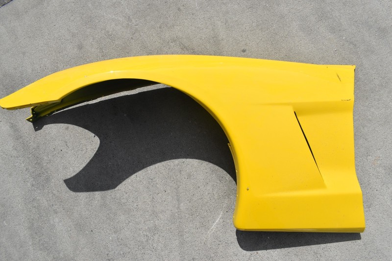 2005-13 CORVETTE C6 FRONT LEFT DRIVER SIDE FENDER YELLOW AFTERMARKET USED