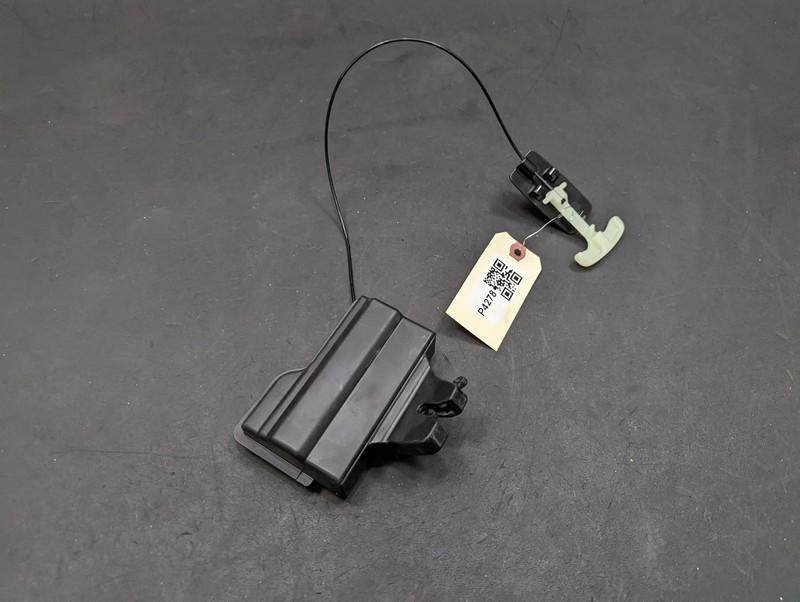 Rear Trunk Deck Lid Lock Latch 2017 Infiniti Q60 84631-5CA0A 2018 2019