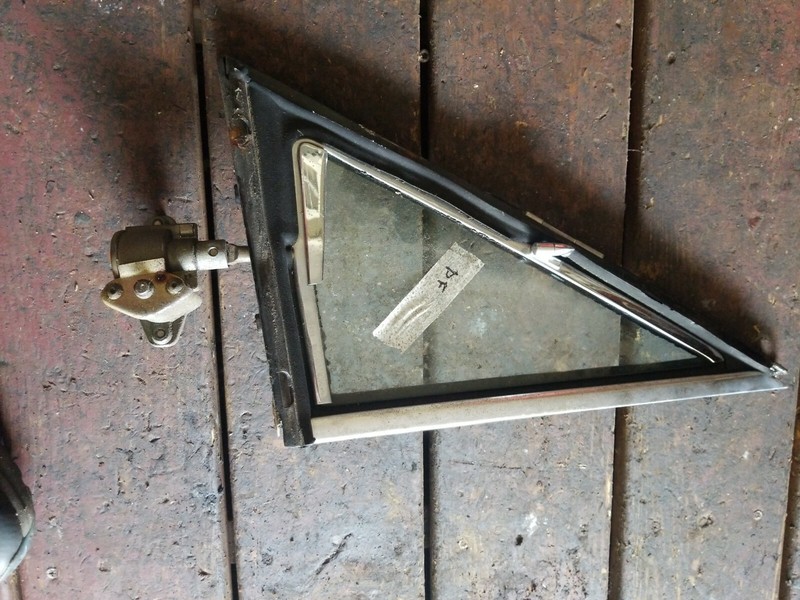 Mercedes Door Quarter Glass Front Left W114 W115 Sedan '65-'73 4 door