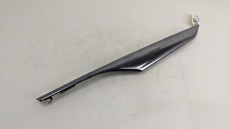 Right Passenger Front Door Armrest Molding 84325591 2020 Cadillac CT5 2021-2023