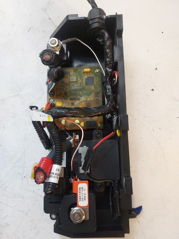 2007-2010 GM HYBRID MALIBU Saturn VUE AURA DRIVE BATTERY CONTROL MODULE 1004442B