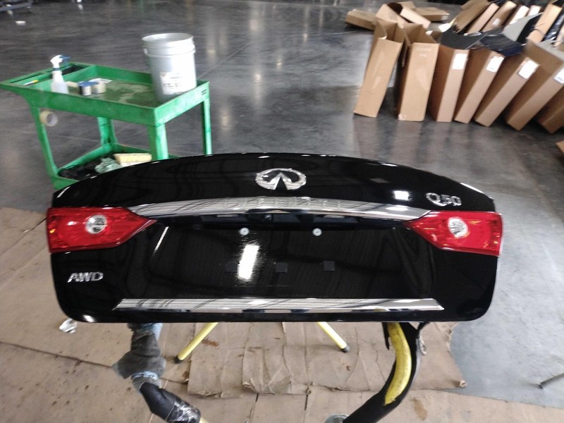 2016 INFINITI Q50 Deck Lid Trunk Lid Black OEM 265504HB1C 117k Miles
