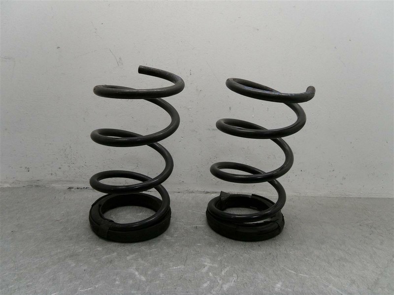2001-2004 FORD ESCAPE REAR SUSPENSION COIL SPRINGS PAIR OEM YL8Z-5560-AA