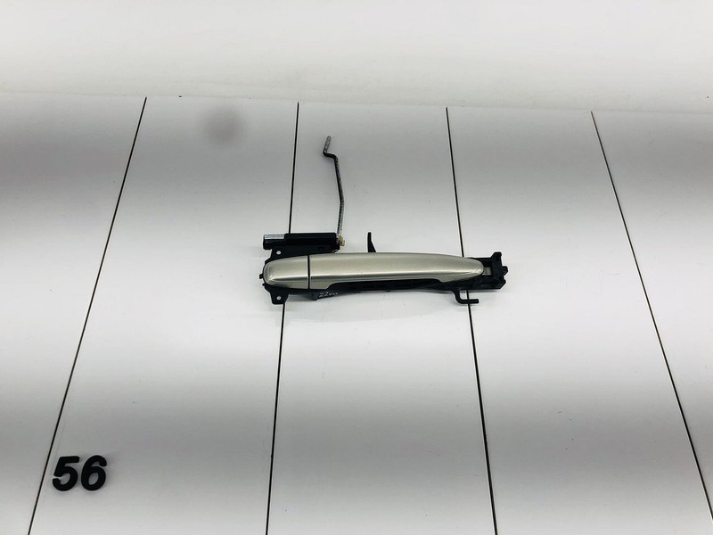 06-07 LEXUS RX400H FRONT RIGHT PASSENGER SIDE EXTERIOR DOOR HANDLE OEM