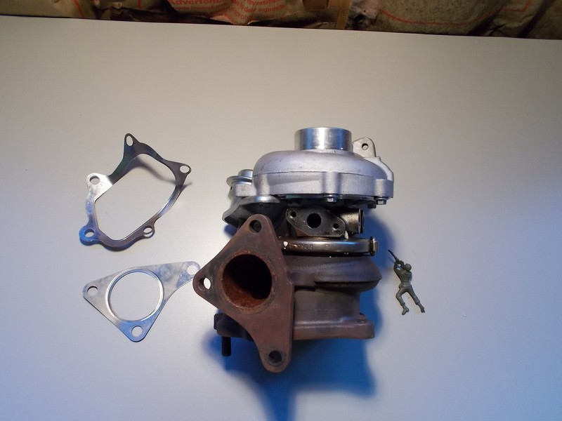 Subaru F-Diesel Turbocharger RHF5H 14411AA510 w/ Gaskets