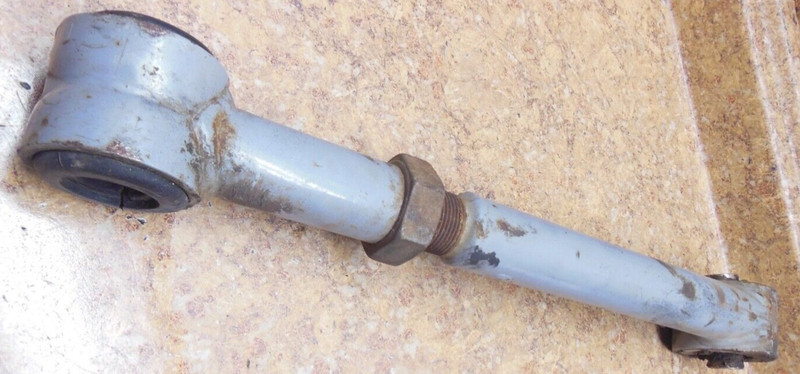 1999 Jeep Wrangler TJ Front Suspension Control Arm Sway Bar Mount Shaft 4" Lift