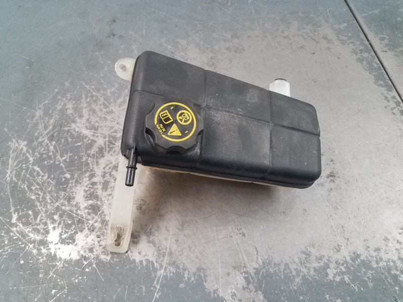2015 Corvette C7 Z06 Coolant Overflow Reservoir #7755 L3