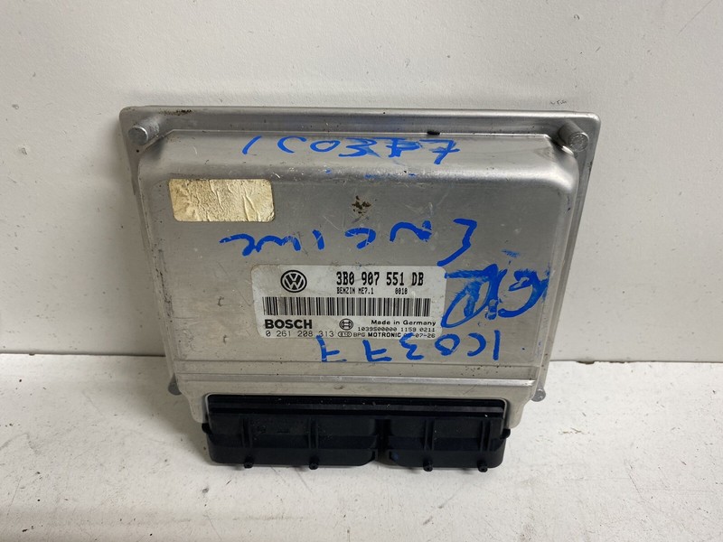 2004 Volkswagen VW Passat Engine Computer Module Ecu Ecm Pcu Pcm 3B0 907 551 DB