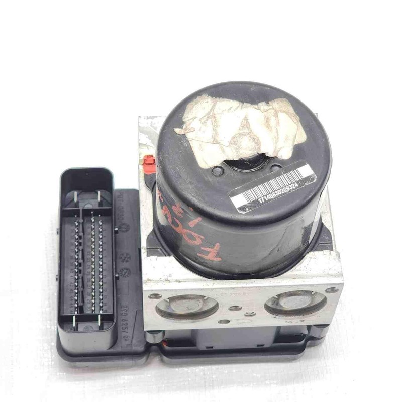 2013 Focus Antilock Brake Pump Assembly OEM BV612C405AJ