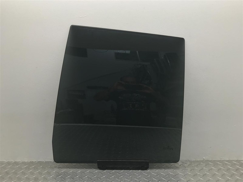 99 00 01 02 03 04 JEEP GRAND CHEROKEE PASSENGER DOOR GLASS OEM