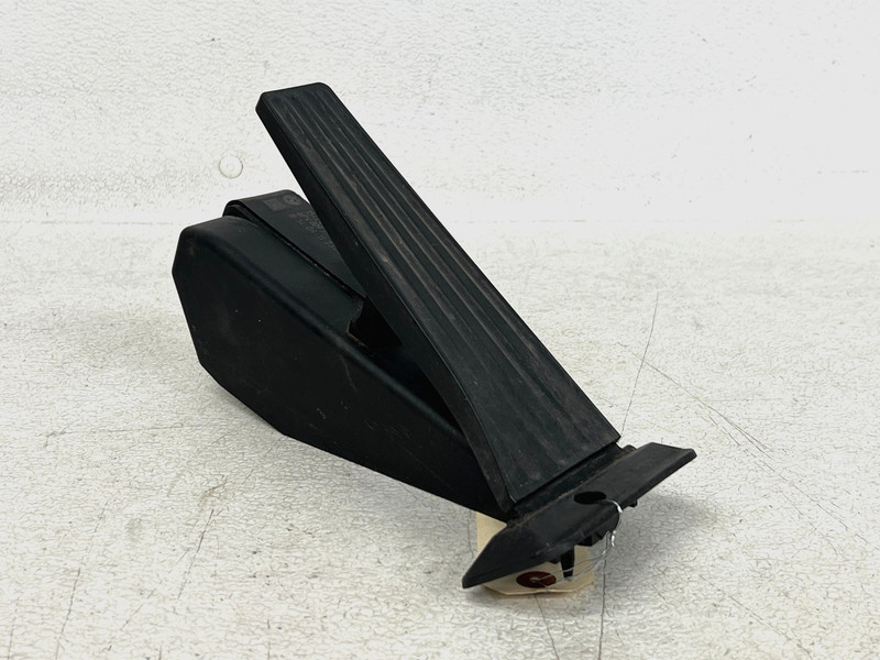⭐2008-2013 BMW 135I E82 GAS PEDAL FOOT ACCELERATOR ASSEMEBLY OEM LOT2728