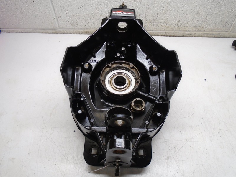 R5 Mercruiser 42259 OEMMotor Gimbal Housing Transom Plate 4 Cylinder Gen 1