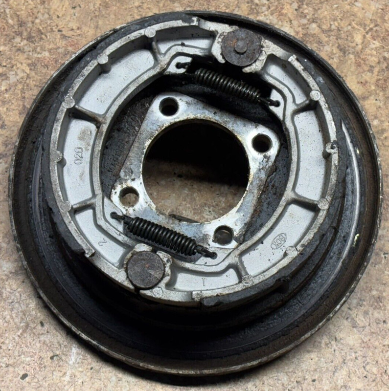 2000 Kawasaki Bayou 220 LF2 ATV Rear Drum Brakes Pads Shoes Spring Cover Back D9