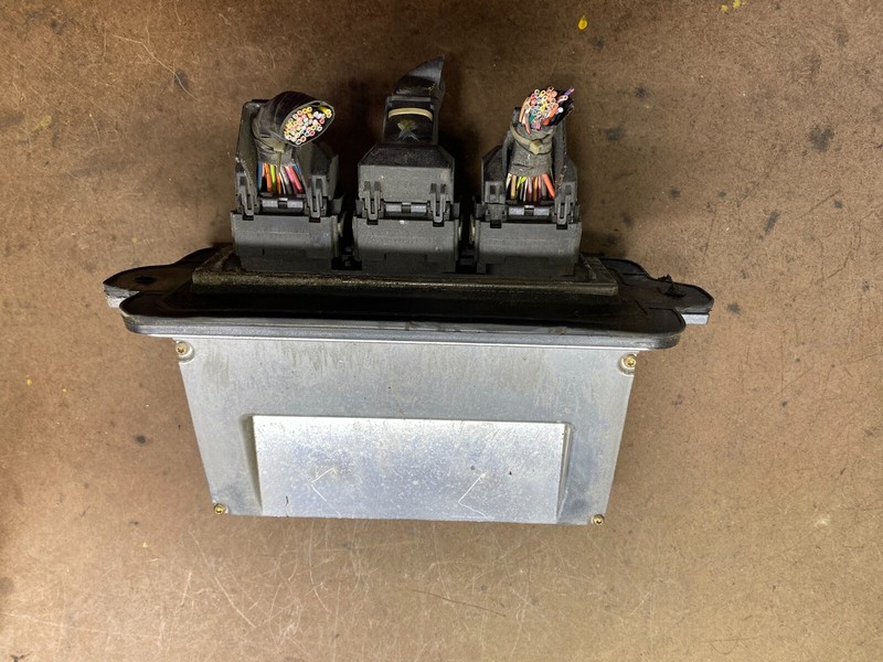 2004 Ford Explorer 4.0L Engine Control Computer Module 4L2A-12a650-amb L4053DG