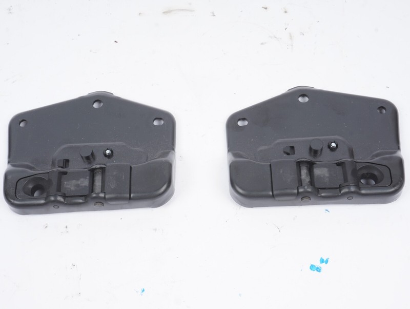 11-17 Mercedes W207 E550 E350 E400 Front Top Roof Lock Latch Cover Set of 2 OEM