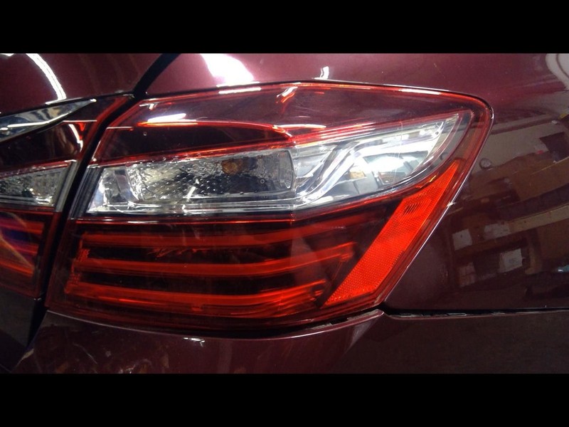 Passenger Tail Light Sedan US Built Quarter Mounted Fits 16-17 ACCORD 1570825