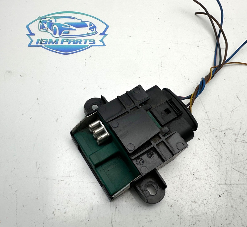 2010-2014 Volkswagen Tiguan 2.0T Fuel Pump Control Module OEM 5N0201320A