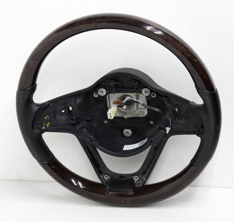 OEM Mercedes-Benz C-Class Sport Steering Wheel 000-460-33-04-9E38