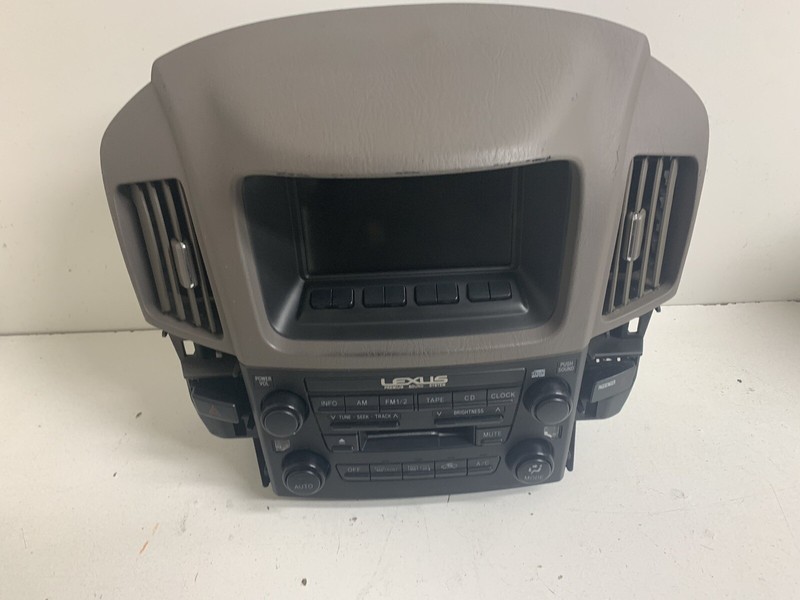 1999-2003 Lexus RX300 Radio Stereo Pioneer P1714 HVAC CD Cassette Player Vents