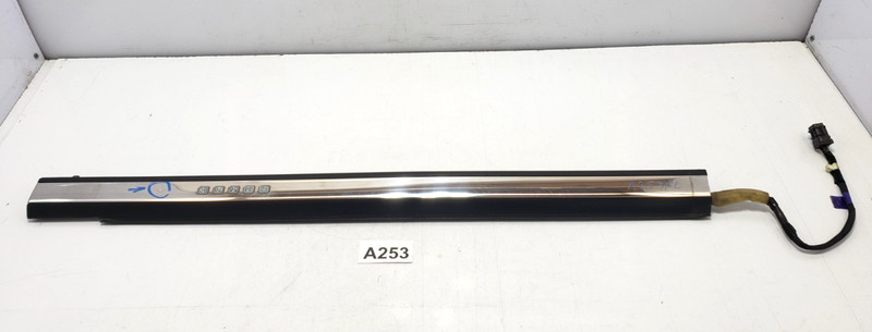 ✅07-17 OEM Lincoln Navigator Front Left Driver Side Door Window Belt Molding*
