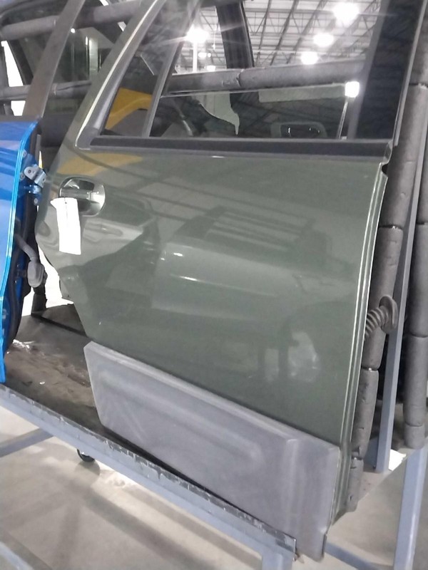2005 Ford Expedition Rear Right Door Green Used 370561 4DR SUV 200K Miles