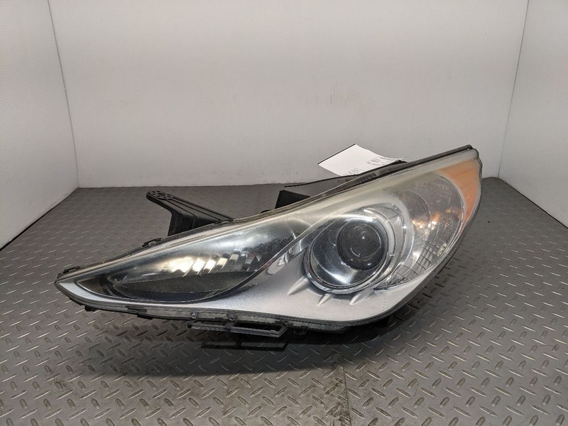 Driver Headlight VIN C 8th Digit Halogen Bright Chrome Fits 11-14 SONATA 1082827