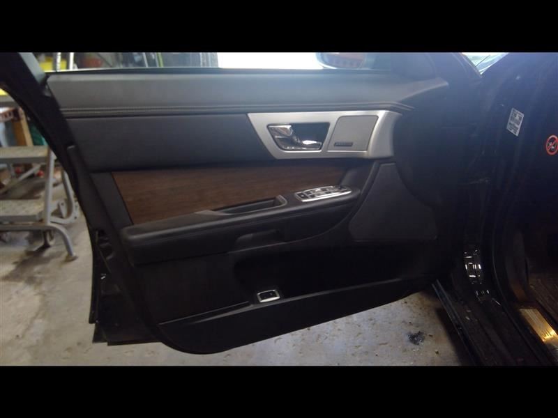 2014 XF Driver Left Front Door Trim Panel 1173753