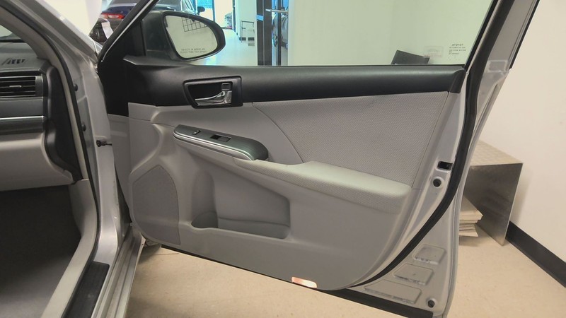 Front Door Trim Panel TOYOTA CAMRY Right 12 13 14