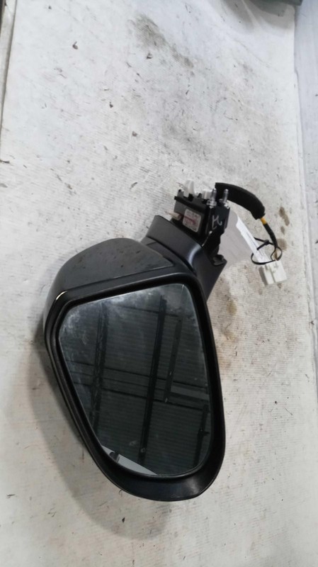 2019 Hyundai Santa Fe Left Door Mirror Assembly Black OEM 699405 74K Miles