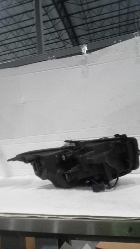 2016 INFINITI Q50 Left Headlight Assembly Black LED OEM 535490 116K Miles