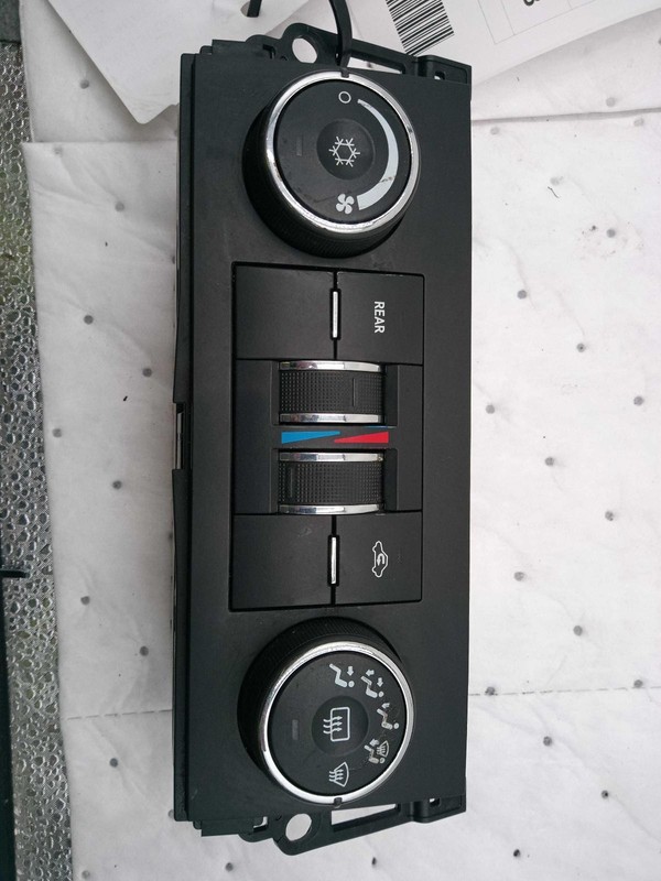 Used A/C Selector Switch fits: 2013 Chevrolet Suburban 1500 dash mounted w/o hyb