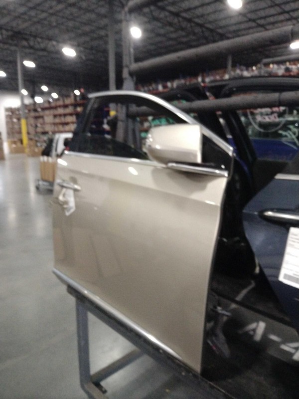 2016 Cadillac XTS Right Door Gold OEM Used 121k Miles NJ25-25203-635555