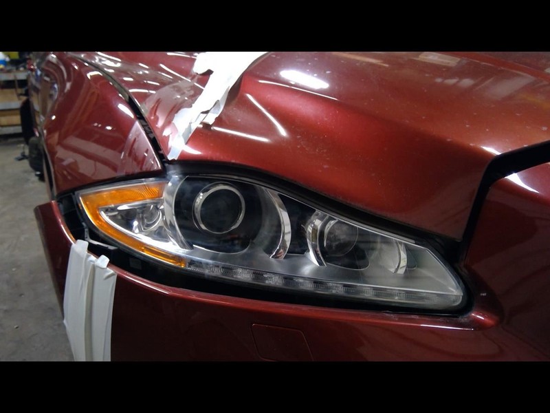 Passenger Headlight Xenon HID Without Adaptive Headlamps Fits 10-15 XJ 1512367