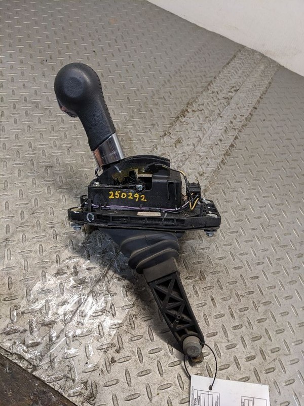 10-15 Camaro Ss Floor Shifter Automatic Transmission OEM1193135