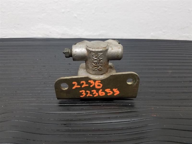 89-97 Nissan Pickup 2.4L Clutch Damper Proportioning Valve OEM 30660-86G0A