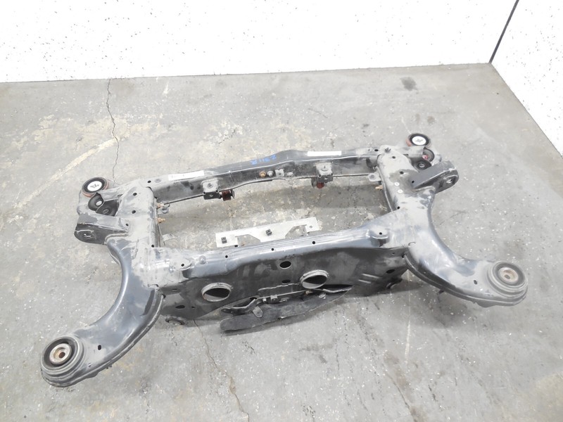 2017 17 Maserati Ghibli 3.0L Rear Sub Frame Crossmember RWD OEM