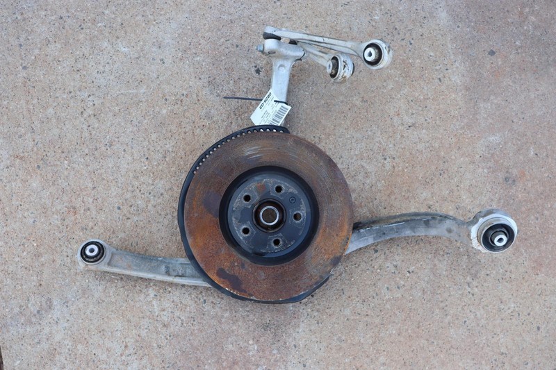 2018-2021 AUDI SQ5 AWD FRONT LEFT SPINDLE KNUCKLE WHEEL HUB W/ CONTROL ARMS OEM