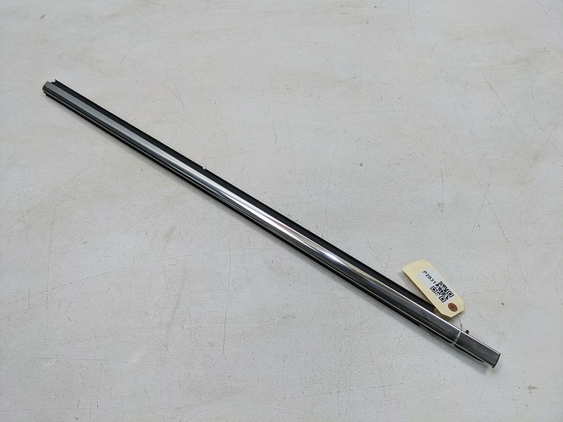 Right Front Outside Belt Molding AA8Z-7421452 2019 Ford Flex 2009-2016 2017 2018